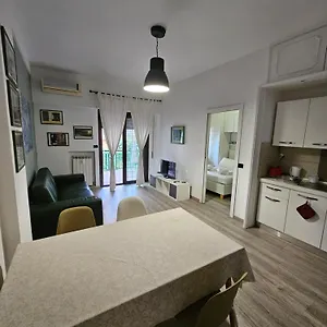  Appartamento Quiet And Confortable Italia
